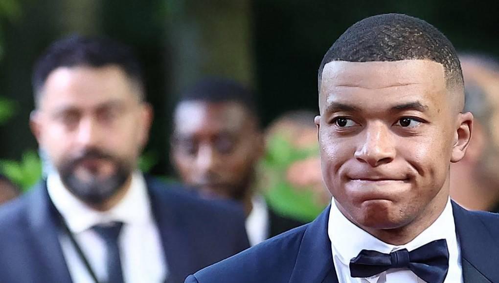 Kylian Mbappé recibe duro golpe por parte del Real Madrid