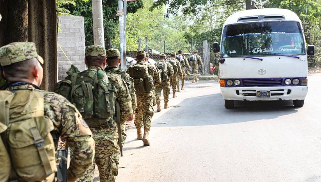 Imágenes del megaoperativo en Apopa: con 3,000 agentes Bukele responde a denuncia de robos en cinco barrios