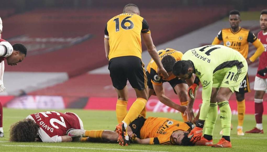 La tarjeta rosa llega al fútbol: ¿Para qué sirve y cuándo se estrenará?