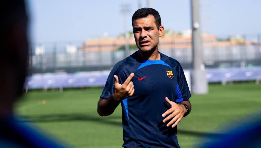 El DT que sería el reemplazo de Xavi en Barcelona y Laporta lo llamó para disculparse