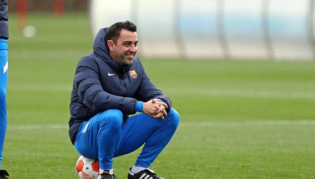 El DT que sería el reemplazo de Xavi en Barcelona y Laporta lo llamó para disculparse