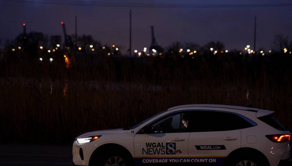 Cerrados permanecen accesos al puente que colapsó en Baltimore