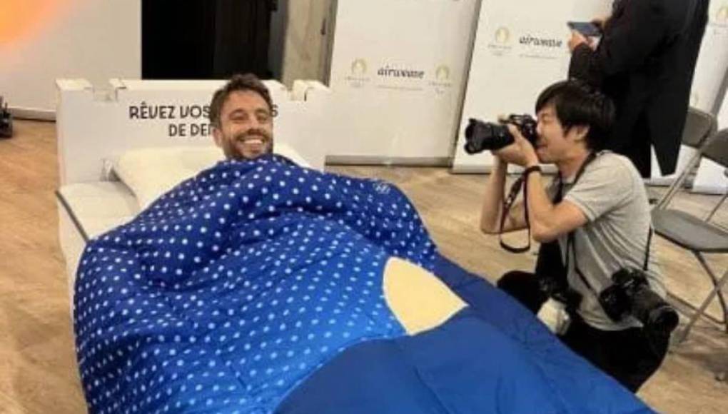 ¡Duras y de cartón! Las camas en que dormirán los atletas en los Juegos Olímpicos 2024