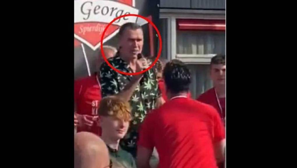 Árbitro expulsó a cuatro, añadió 15 minutos y al final celebró con los campeones