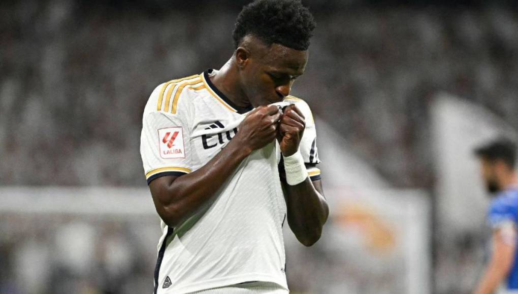 Real Madrid presentó la 36 en el Santiago Bernabéu: gritos a Kroos y Modric