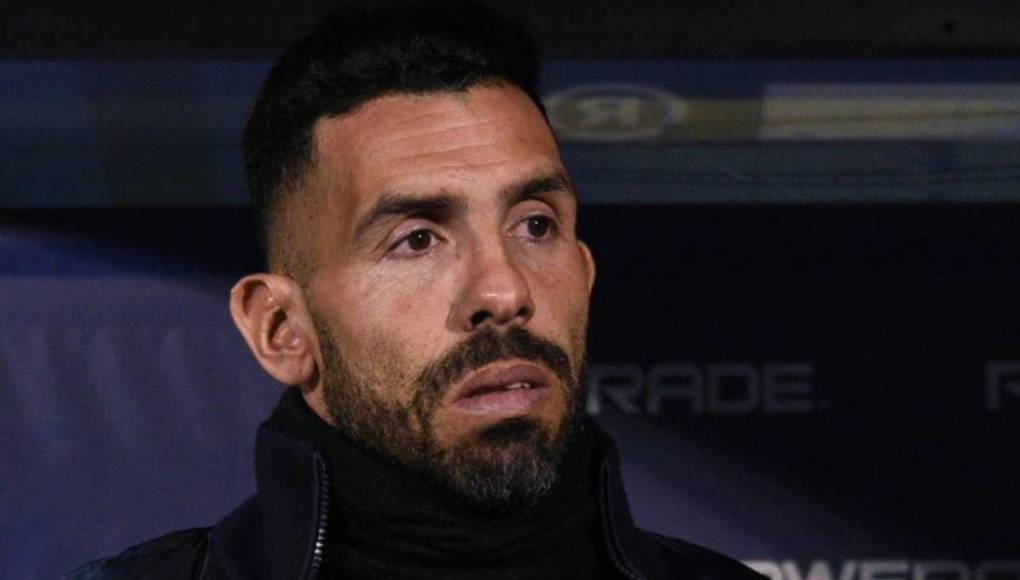 Carlos Tévez es ingresado de emergencia al hospital