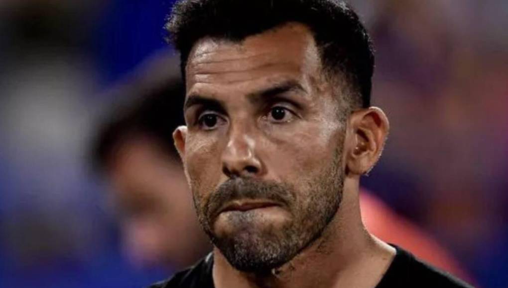 Carlos Tévez es ingresado de emergencia al hospital