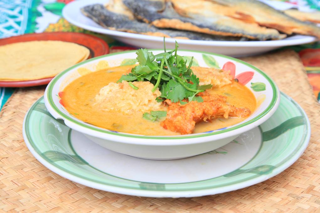 Sopa de tortas de pescado seco: una tradición en Semana Santa