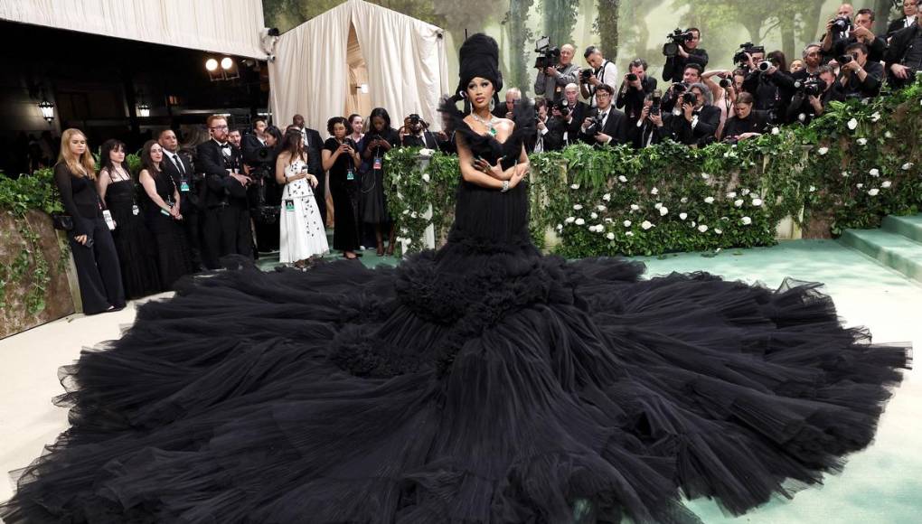 Los latinos que arrasaron en la Met Gala 2024
