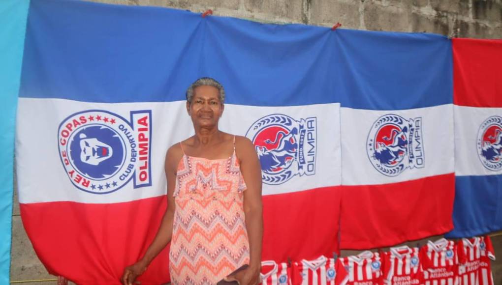 Locura en Tocoa con llegada del Olimpia y la sorpresa para Jerry Bengtson