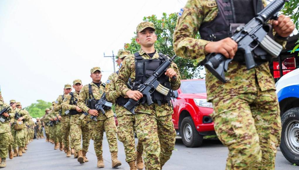 Imágenes del megaoperativo en Apopa: con 3,000 agentes Bukele responde a denuncia de robos en cinco barrios