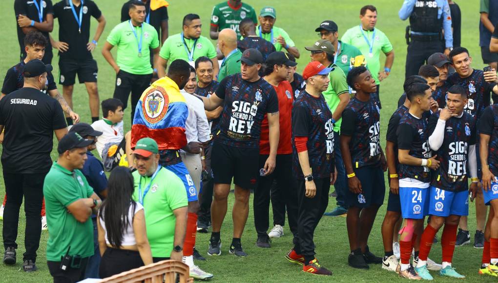 Marathón entre llanto y tristeza luego de no poder coronarse ante Olimpia en el Yankel