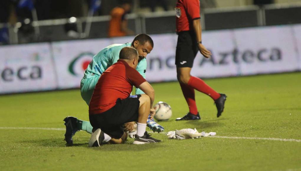 Jugadores de Olimpia provocan a barra de Motagua y la pelea de Najar con Auzmendi