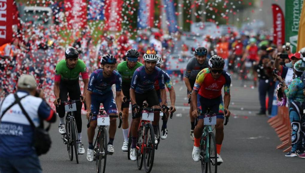 Dedicación y experiencia en amplia cobertura a la Vuelta Ciclística 2023