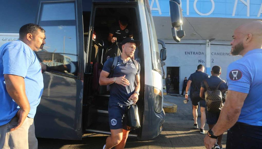 Motagua-Olimpia: Zafarrancho en las afueras del Nacional previo al Clásico