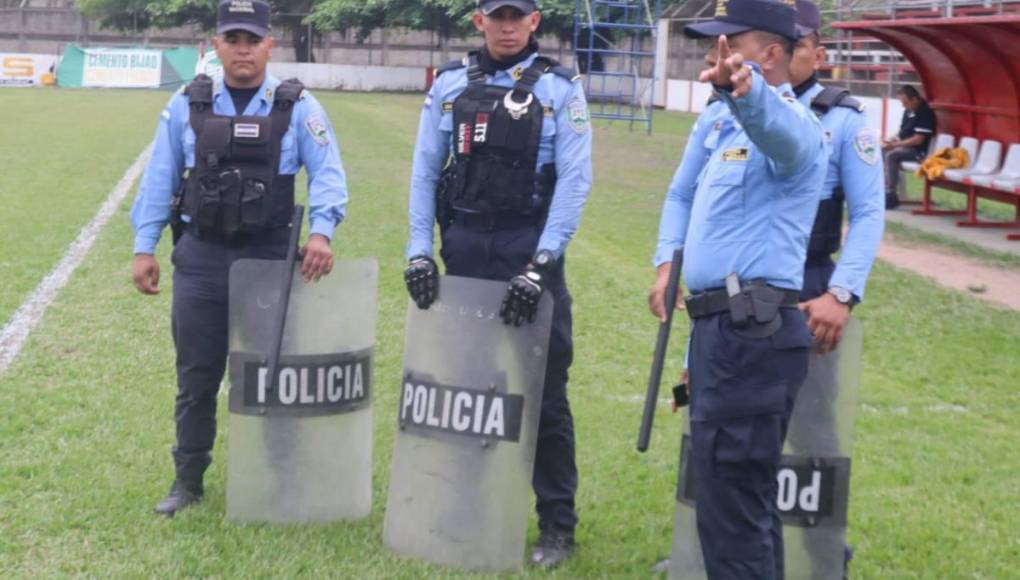 Locura en Tocoa con llegada del Olimpia y la sorpresa para Jerry Bengtson
