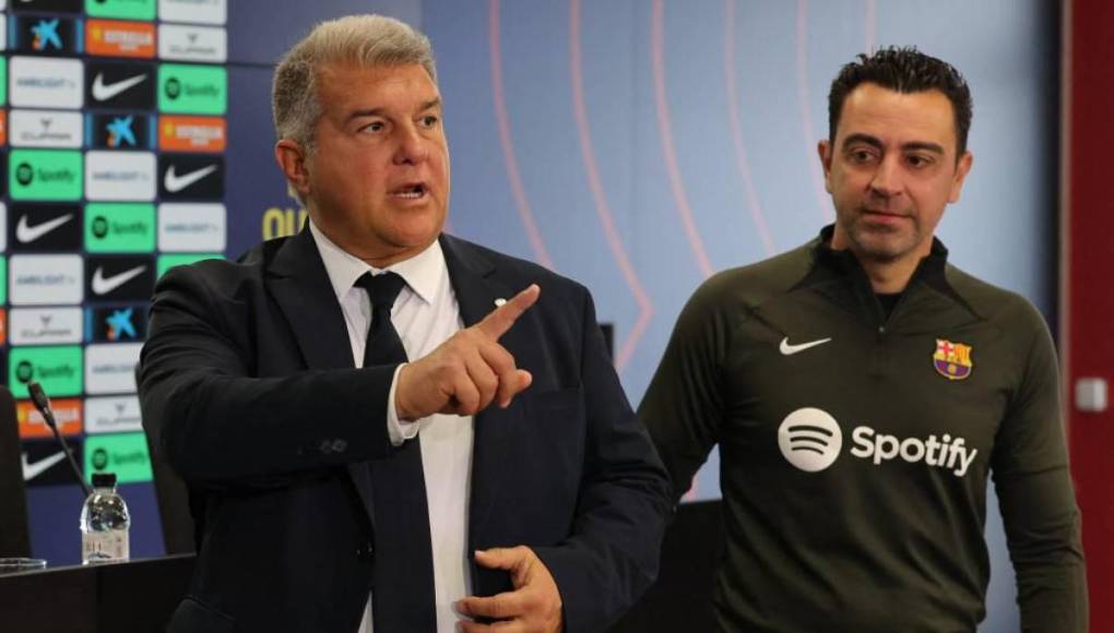 El DT que sería el reemplazo de Xavi en Barcelona y Laporta lo llamó para disculparse