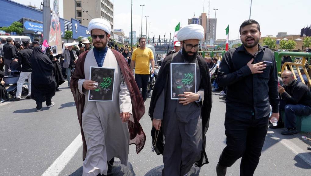 Las imágenes del multitudinario funeral del presidente de Irán, Ebrahim Raisi