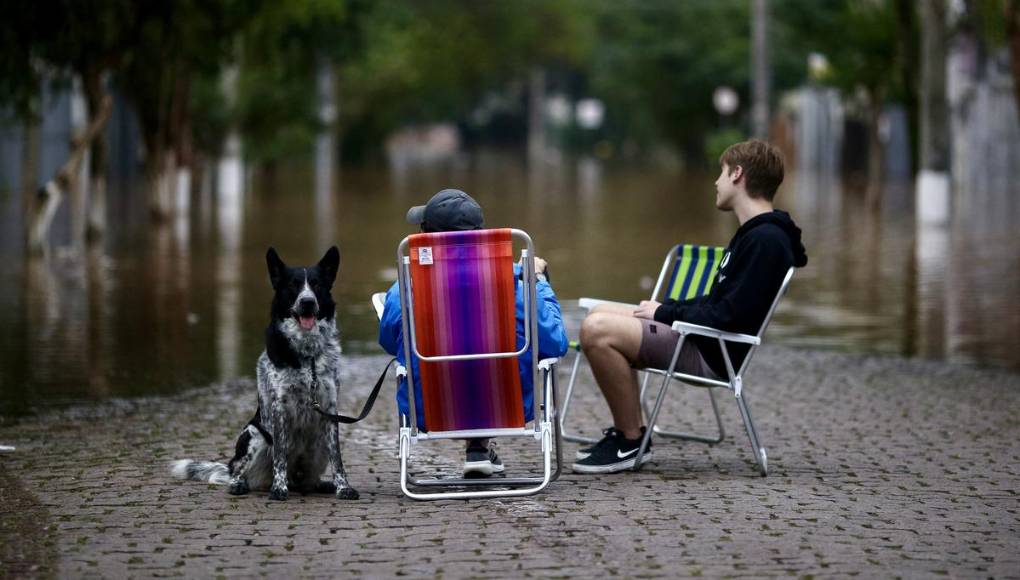 Rescates a contrarreloj en Brasil para contener tragedia por inundaciones