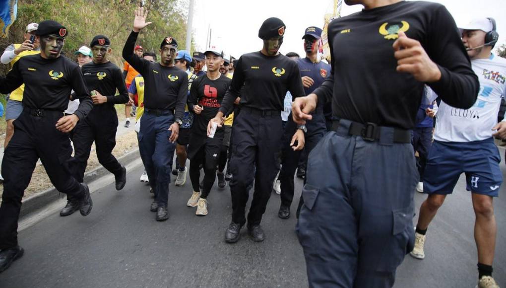 Shin Fujiyama arranca último día de reto de 250 kms por la educación