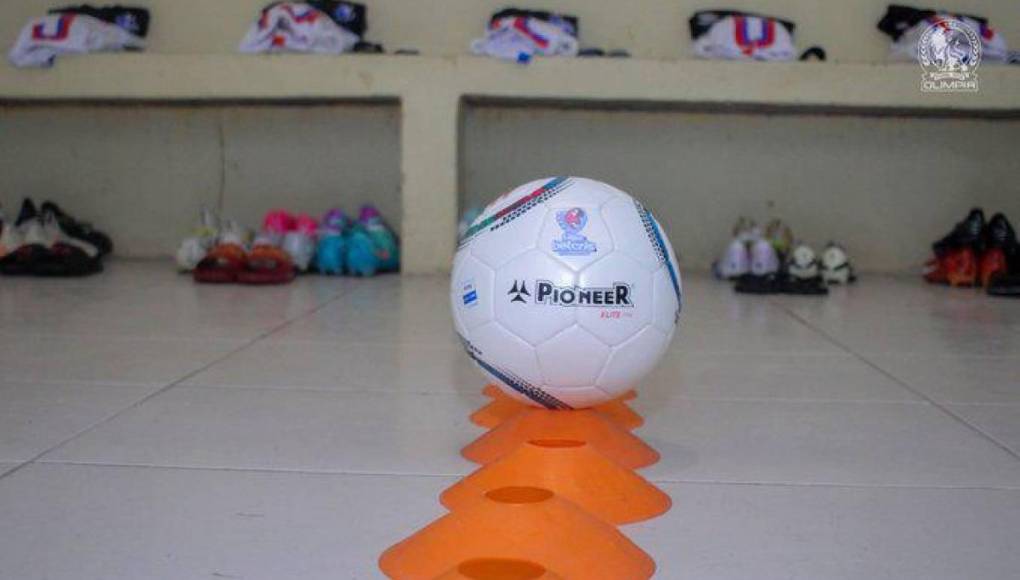 Locura en Tocoa con llegada del Olimpia y la sorpresa para Jerry Bengtson