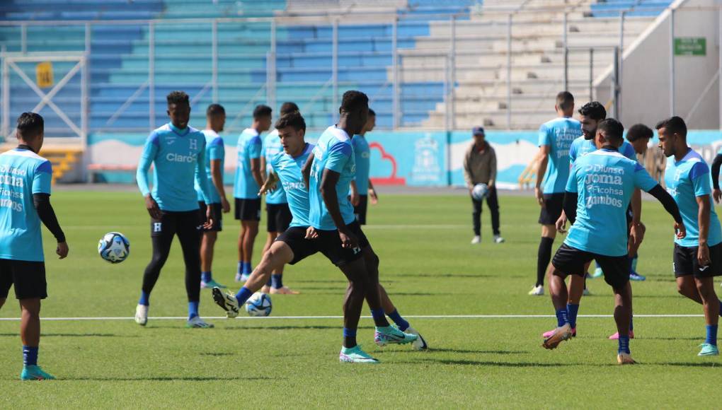 ¿Y Rueda? Selección de Honduras cierra microciclo sin su DT
