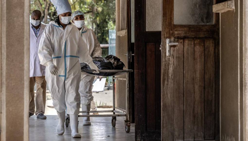 Un año después, cadáveres de víctimas de ayuno mortal son entregados a familias
