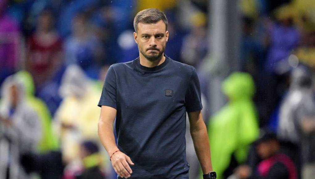 Aficionado arriesga su vida para ver al América coronarse campeón de la Liga MX