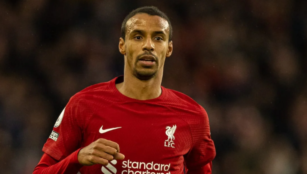 La larga lista de figuras del fútbol que no fueron renovados por su equipo