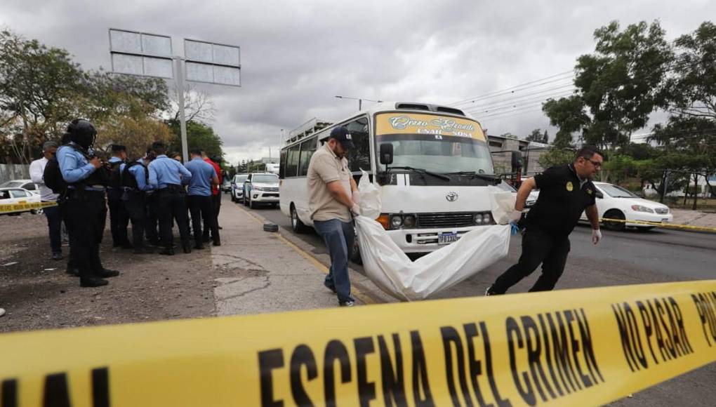 Lo que se sabe del violento asalto en bulevar FFAA que dejó a un pasajero muerto