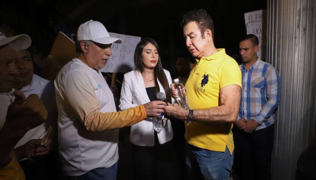 Así fue el ambiente en el CN: Nasralla exige aceptación de su renuncia