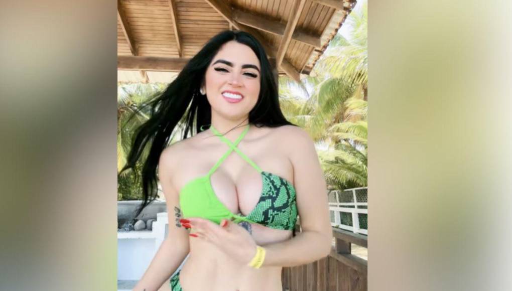 La tiktoker Roxana Somoza luce su impresionante figura en la playa