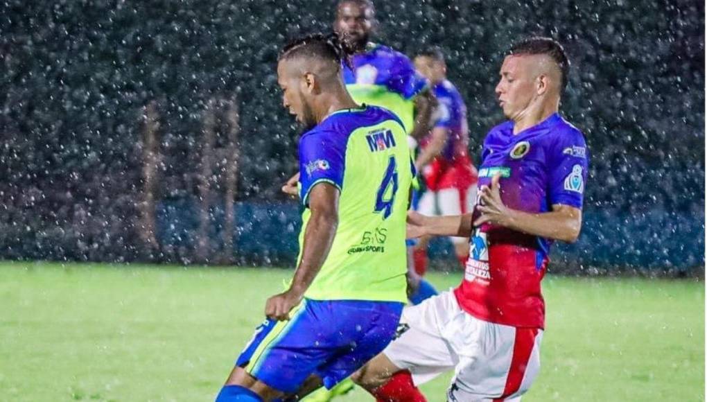 Futbolista hondureño que se fue ‘mojado’ es fichado por equipo en Estados Unidos