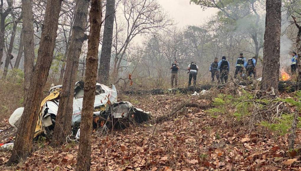 Así fue la dura travesía para llegar hasta avioneta accidentada del empresario Alan Flores