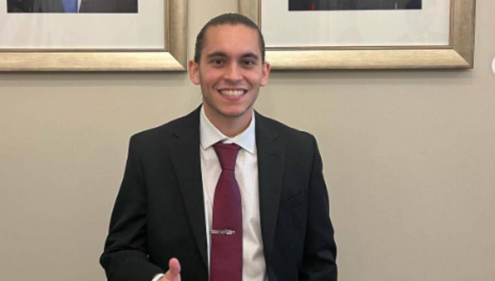 Carlos Eduardo Espina reacciona a las acusaciones sobre la muerte de Farruko Pop