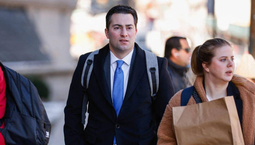 Fotos que dejó el primer día del juicio contra Juan Orlando Hernández