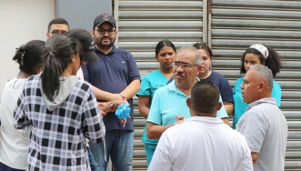 Drama y llanto en entrega de cuerpo de joven fallecido en accidente en anillo periférico