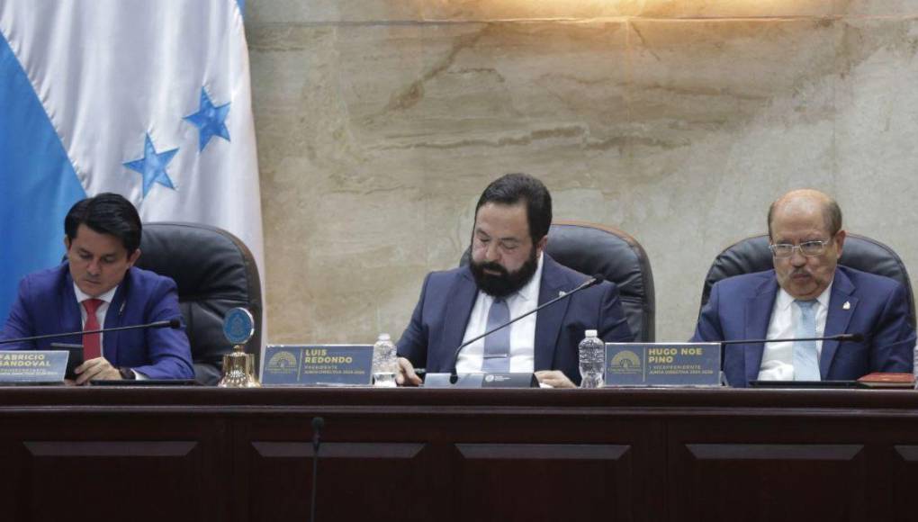 Así fue el ambiente en el CN: Nasralla exige aceptación de su renuncia