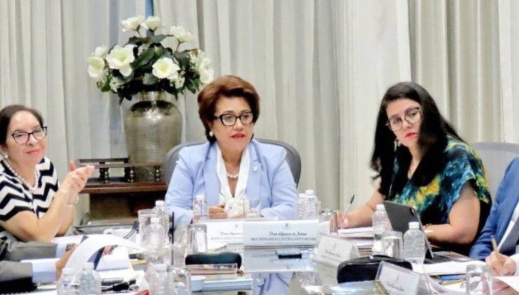 ¿Cuáles serán las nuevas sanciones contra padres que incumplen manutención?