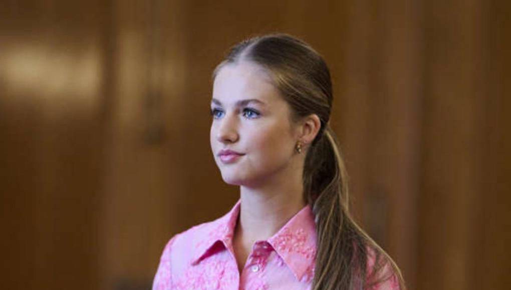 Nuevo look de la princesa Leonor ¿Quiénes están detrás del cambio de imagen?