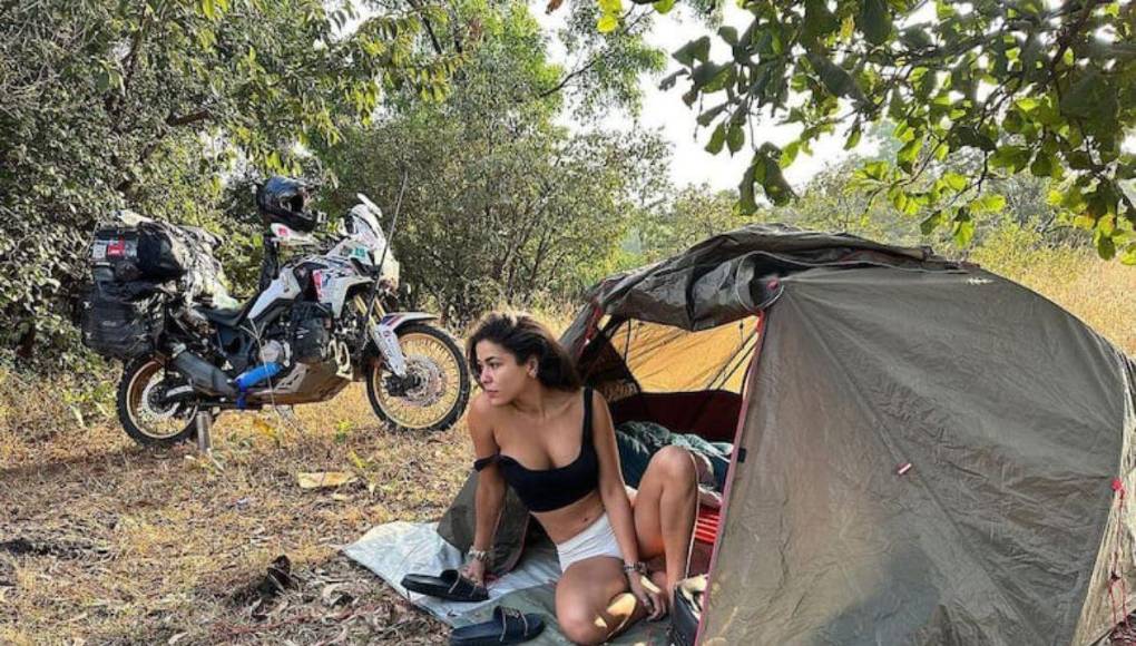 Fernanda, influencer española que fue violada por siete hombres en India