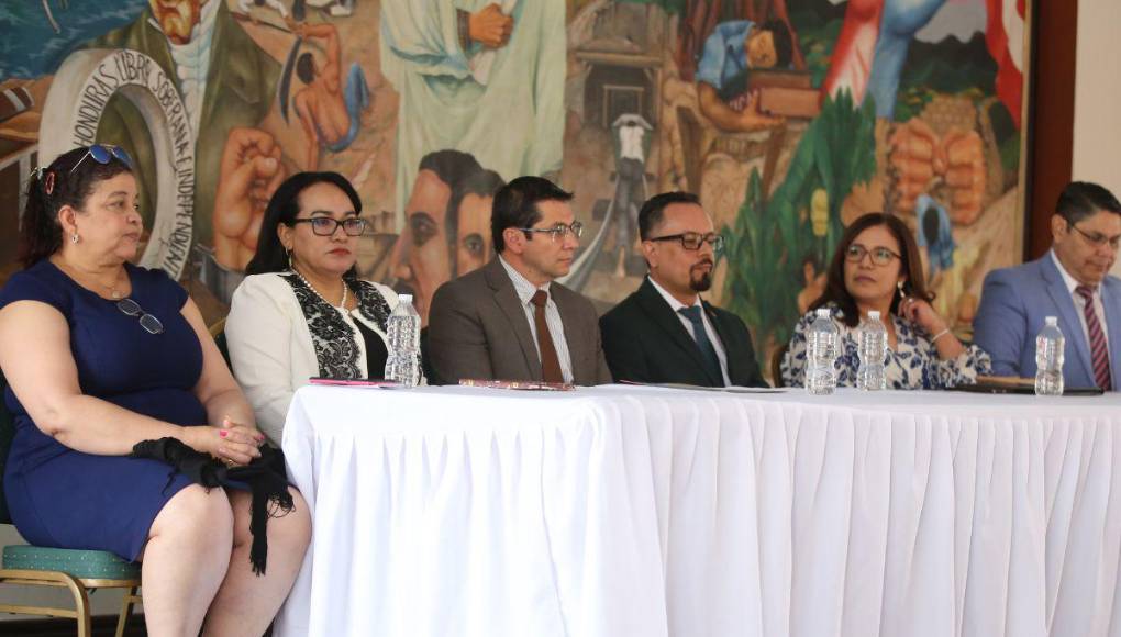 EL HERALDO y la UPNFM inauguran la Semana del Idioma