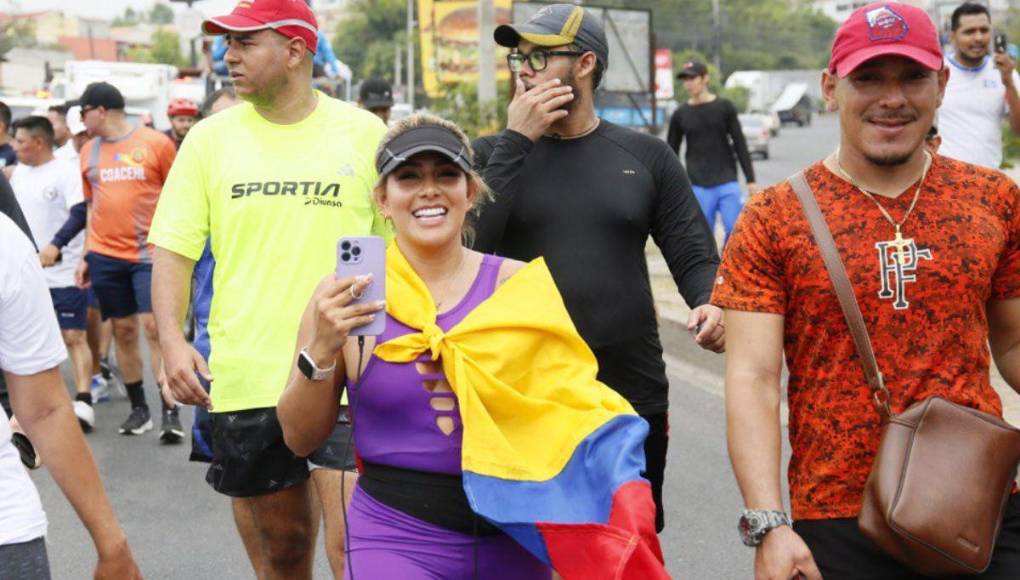 ¿Qué influencers acompañan a Shin Fujiyama en el último día de la carrera de 250 kilómetros?