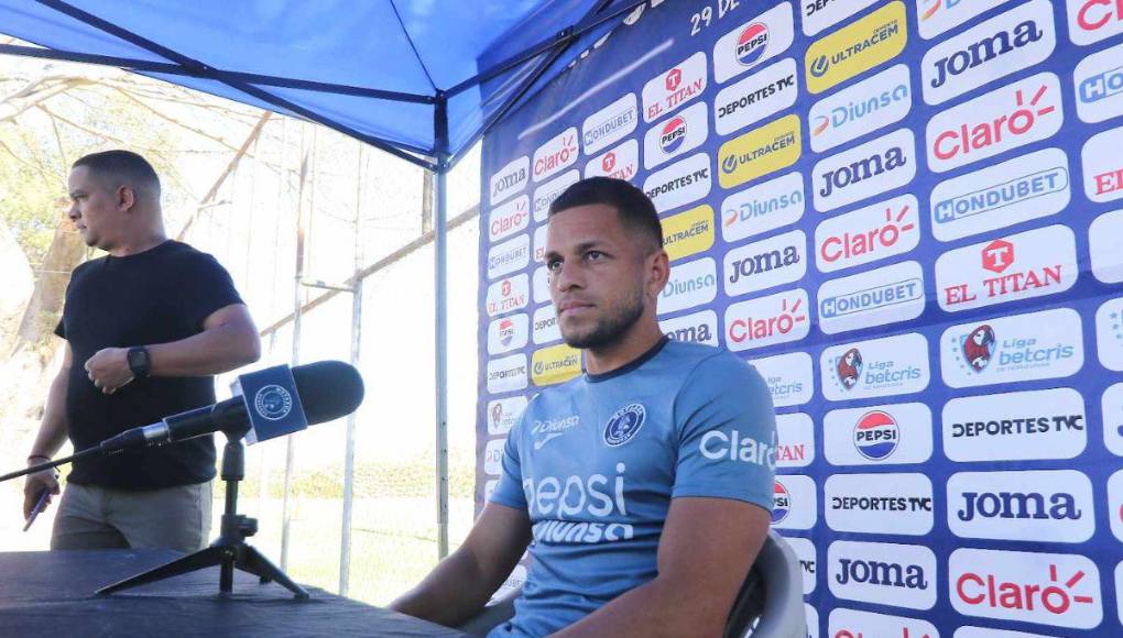 Motagua entrena y Diego Vázquez protesta previo al clásico con Olimpia