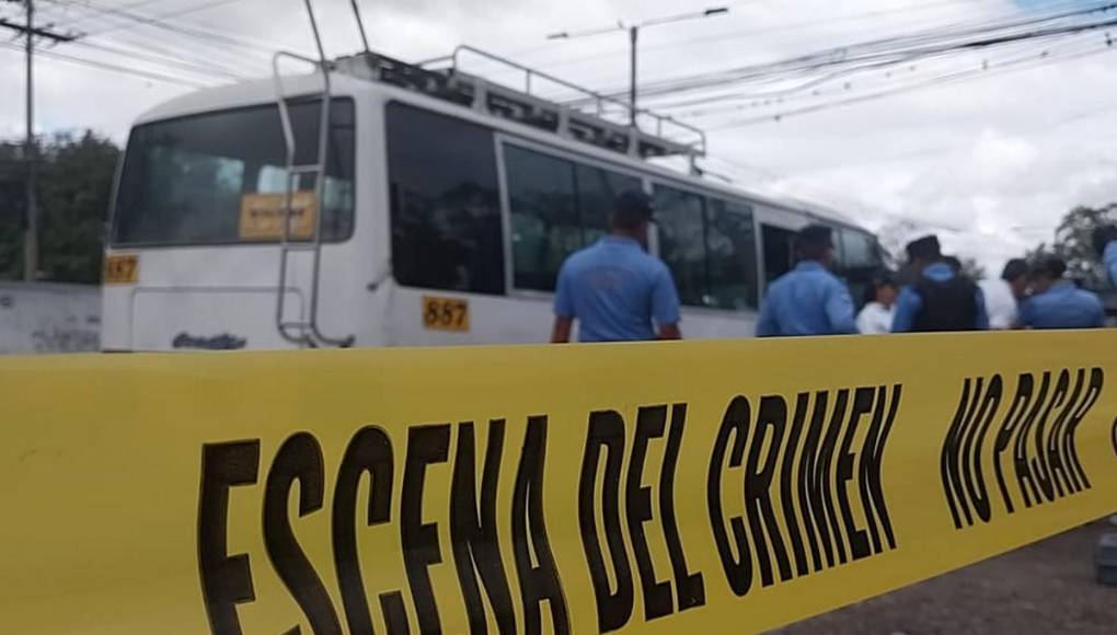 Lo que se sabe del violento asalto en bulevar FFAA que dejó a un pasajero muerto