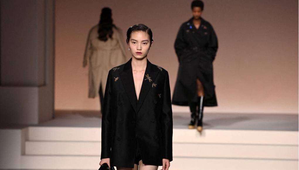 Dior evoca el Hollywood de oro entre emancipación y glamour