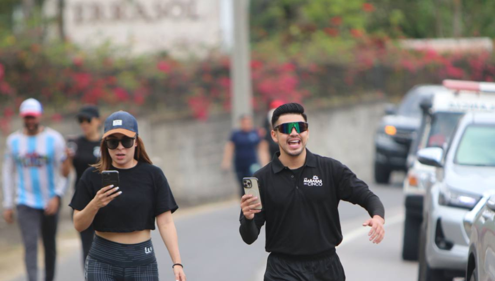 Presentadores hondureños se suman a Shin Fujiyama en el penúltimo día de la carrera