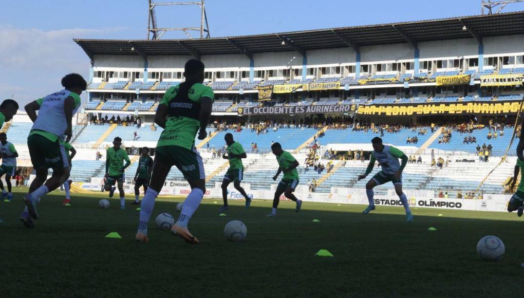 Hermosas chicas roban miradas en el clásico Real España vs Marathón