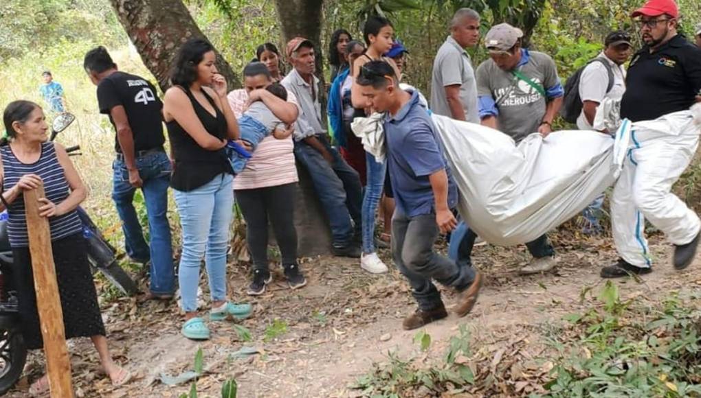 Piedras ensangrentadas y un zapato: La dantesca escena donde asesino enterró a jovencita en Jicarito