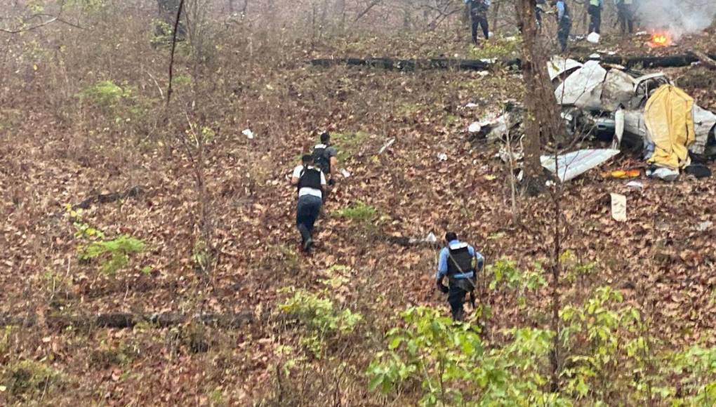 Así fue la dura travesía para llegar hasta avioneta accidentada del empresario Alan Flores